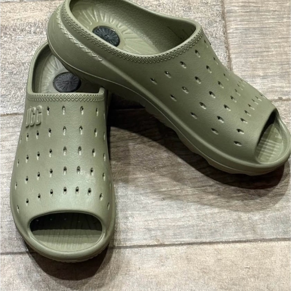 UGG Olive Green Men's Slip-On Sandals
